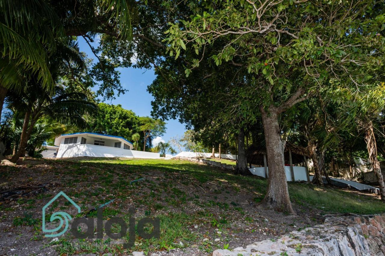 Villa Xtohil With Private Access To The Magic 7 Colors Lagoon Бакалар Екстер'єр фото