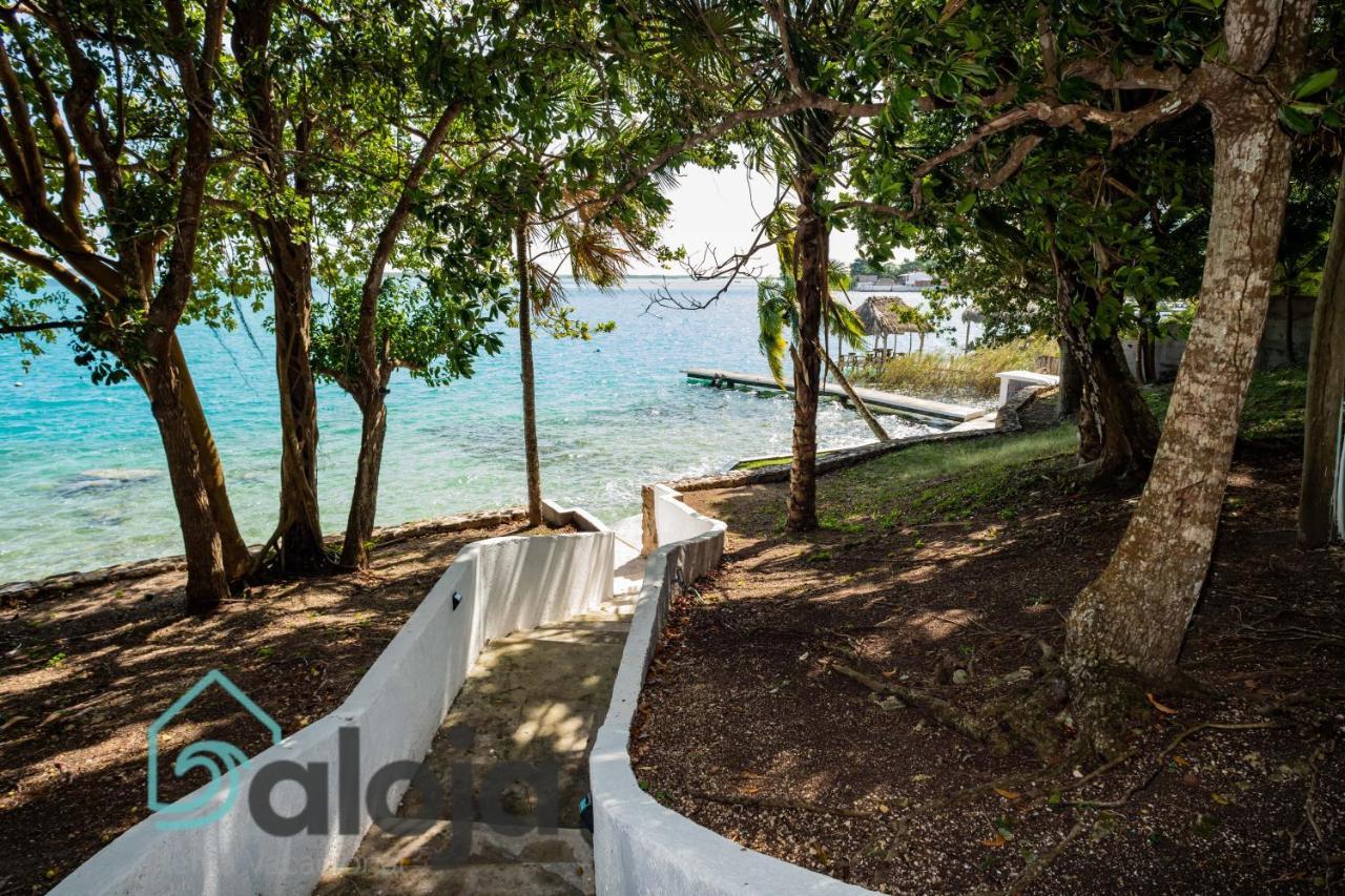 Villa Xtohil With Private Access To The Magic 7 Colors Lagoon Бакалар Екстер'єр фото