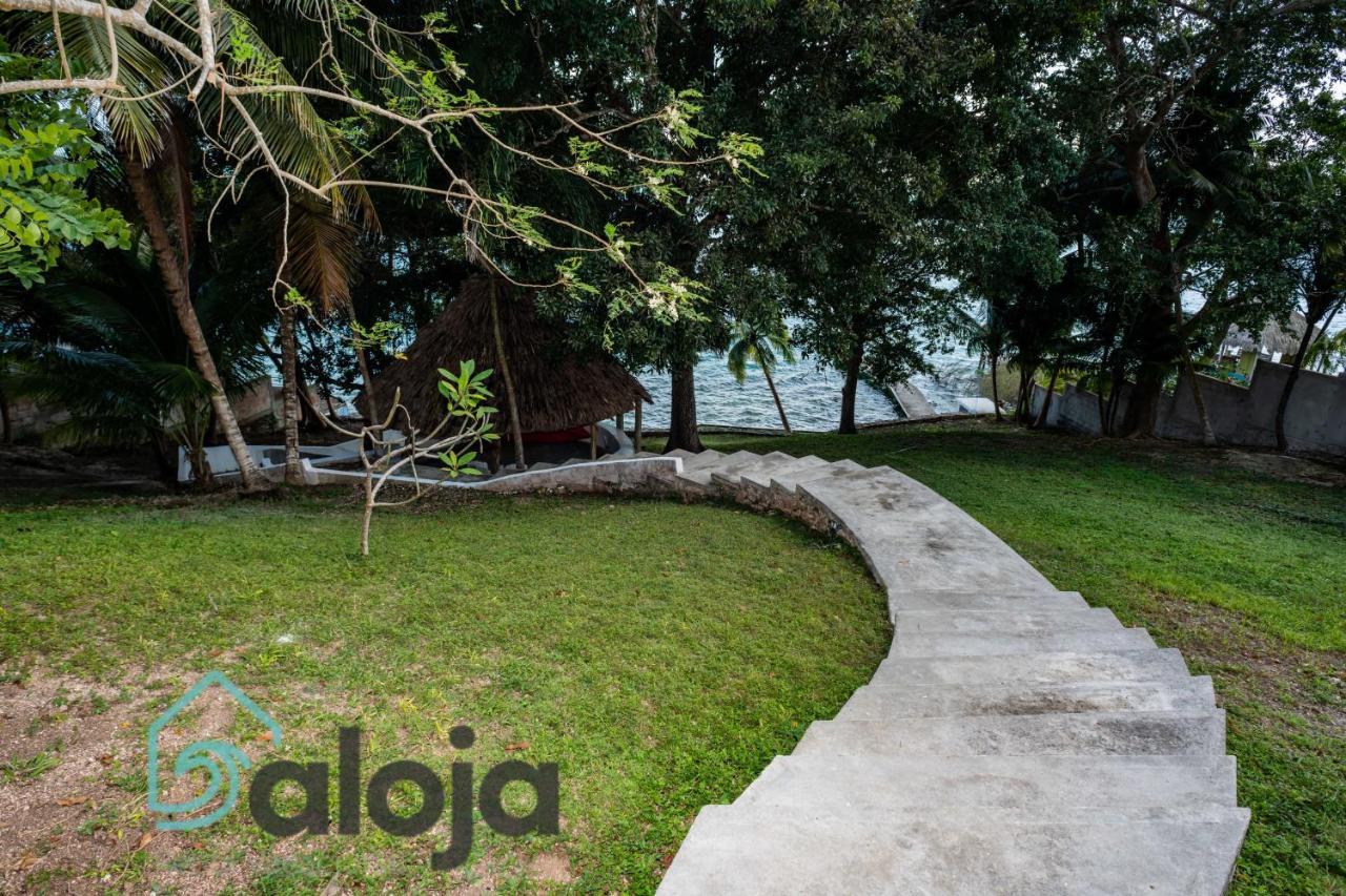 Villa Xtohil With Private Access To The Magic 7 Colors Lagoon Бакалар Екстер'єр фото