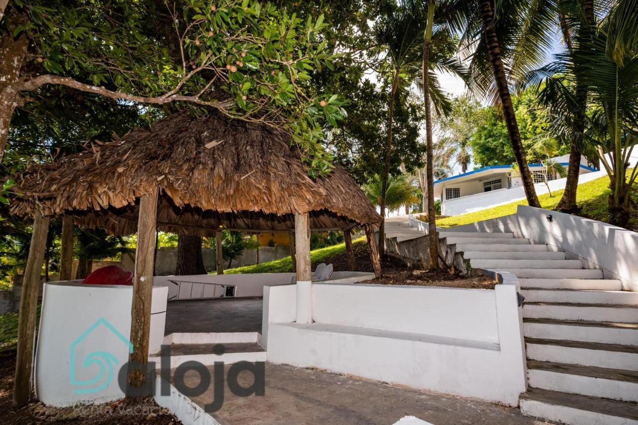 Villa Xtohil With Private Access To The Magic 7 Colors Lagoon Бакалар Екстер'єр фото